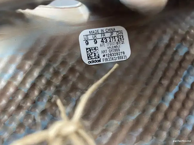 Runner Adidas GY3969 Yeezy Foam 0529